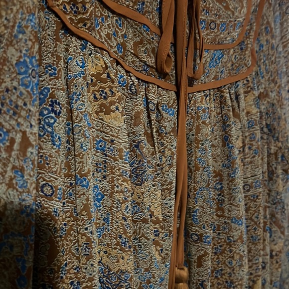 In Loom Dress - Picture 5 of 6